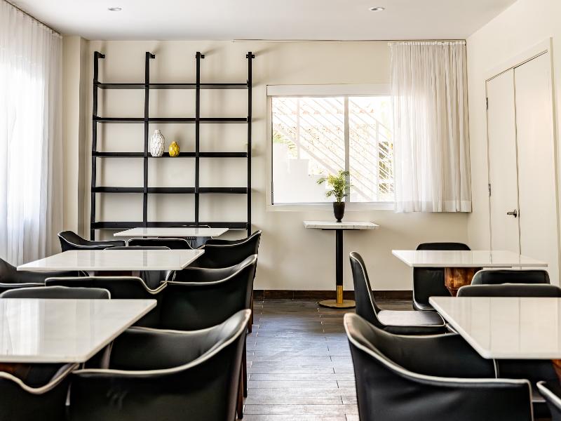 Kenmore Village Hotel, South Beach image