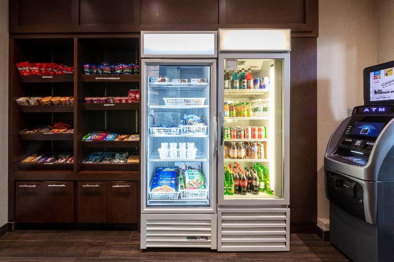 Holiday Inn Express & Suites Riverport