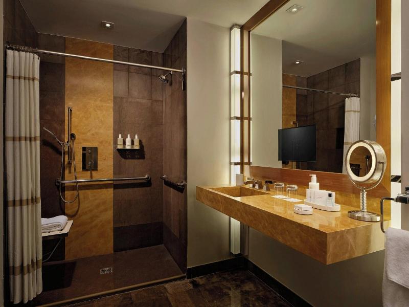 JW Marriott Marquis Miami image