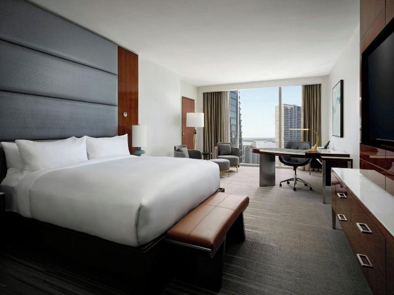 JW Marriott Marquis Miami image