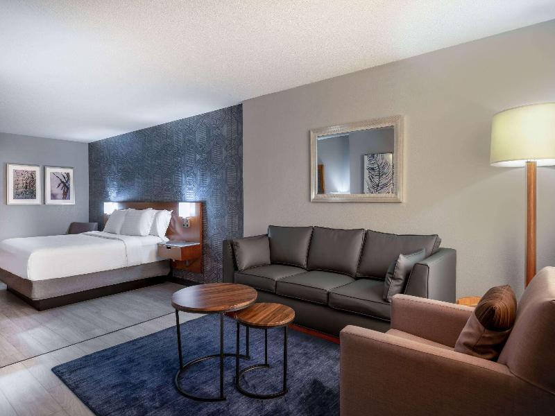 Wyndham Indianapolis West image