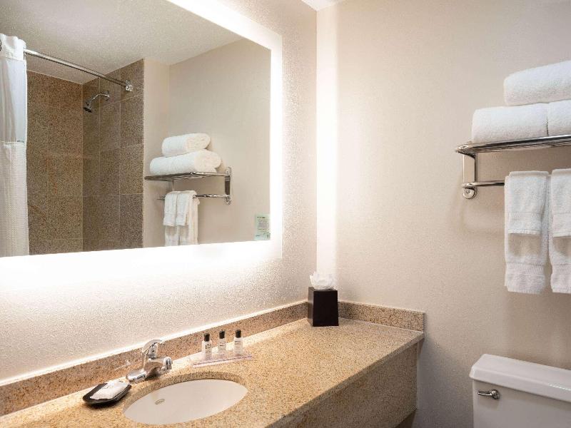 Wyndham Indianapolis West image