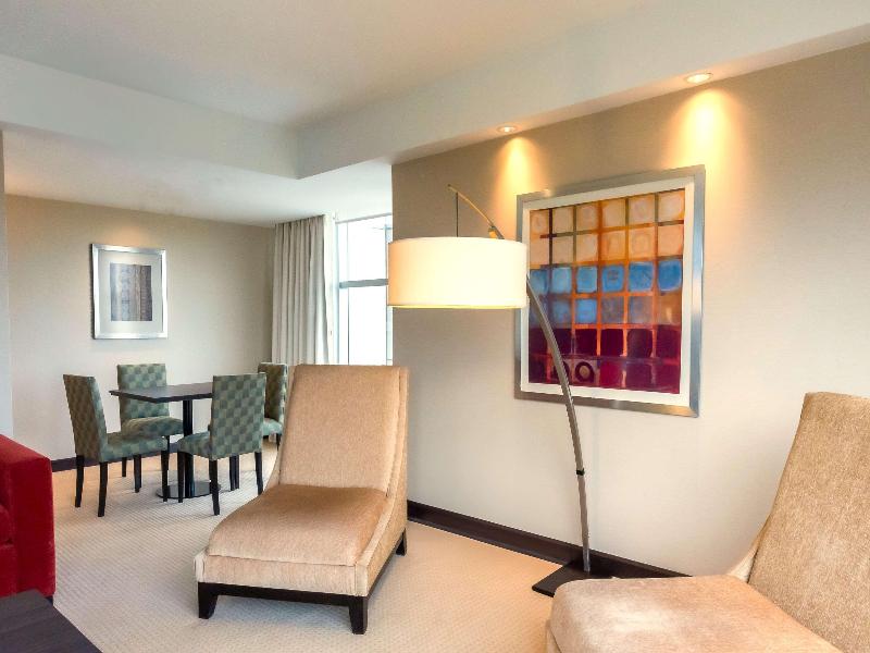 Hilton Mendoza image