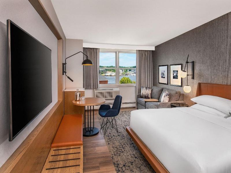 Sheraton Portsmouth Harborside image