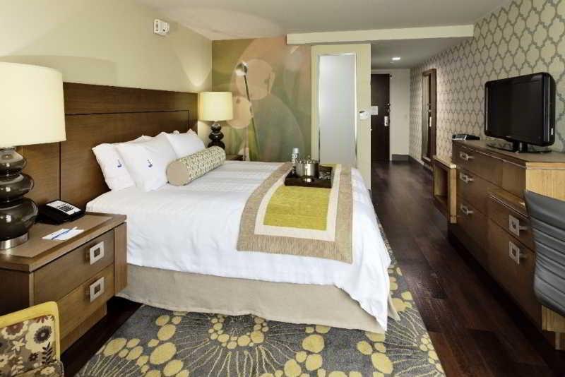 Hotel Indigo Long Island - East End photo 12