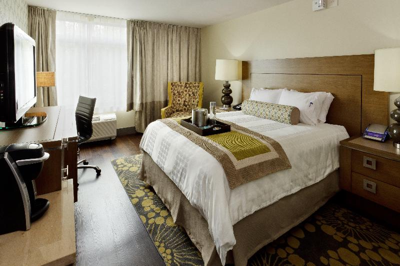 Hotel Indigo Long Island - East End photo 15