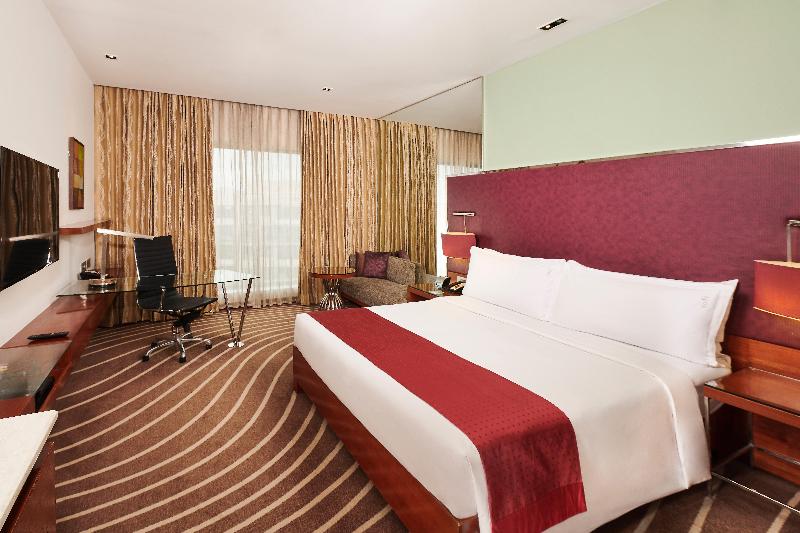Khách sạn Holiday Inn Mumbai International Airport