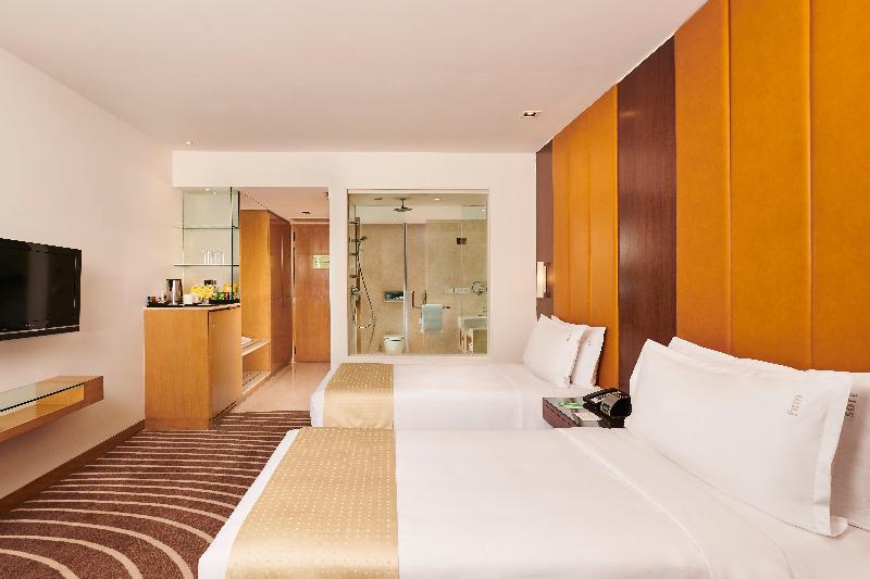Holiday Inn Mumbai International Airport