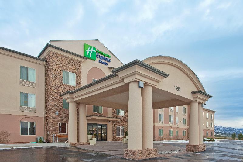 HOLIDAY INN EXPRESS HOTEL AND SUITES CEDAR CITY