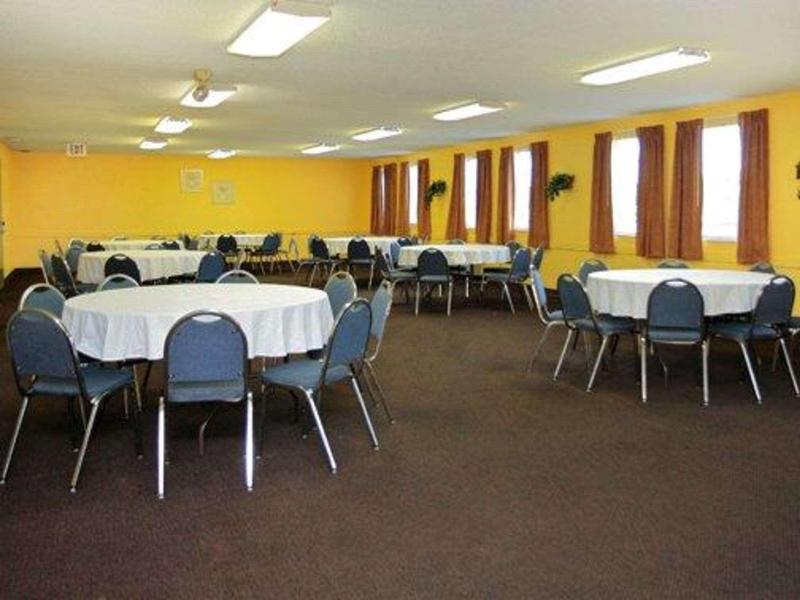 Econo Lodge image