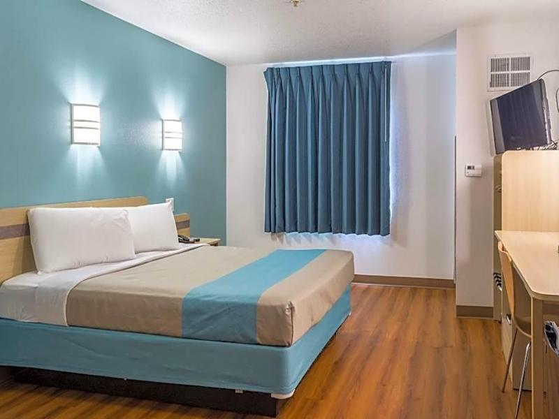 Motel 6 Lincoln City image