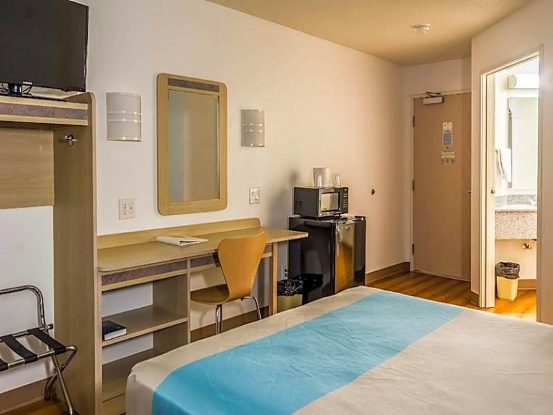 Motel 6 Lincoln City image