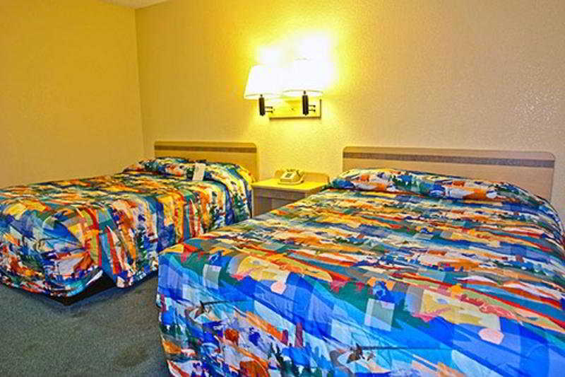 Motel 6 Medford North en White City | BestDay.com