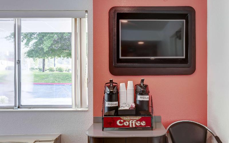 Motel 6 Grants Pass image