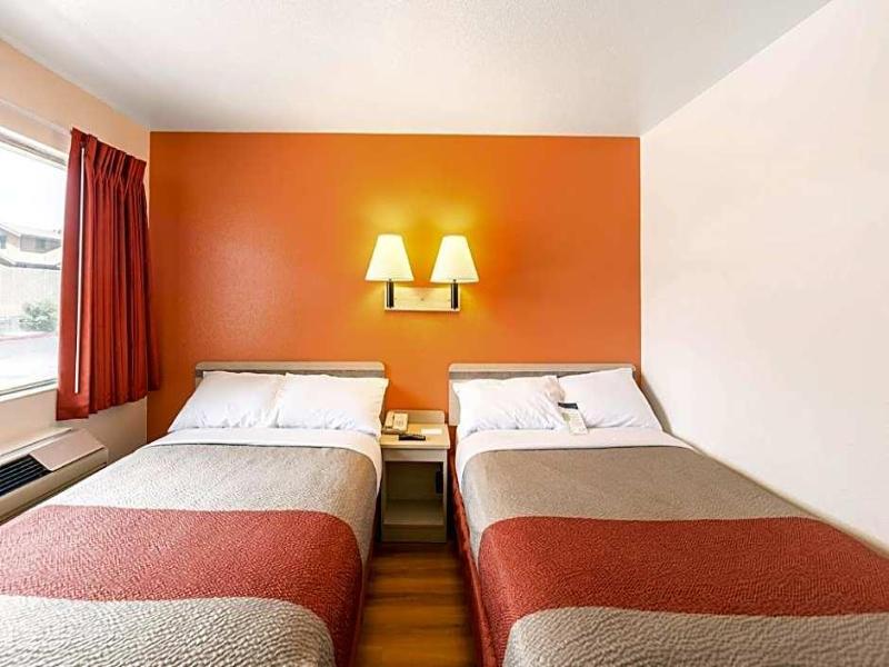 Motel 6 Klamath Falls image