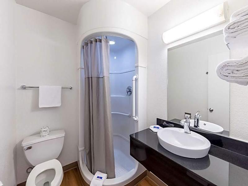 Motel 6 Klamath Falls image