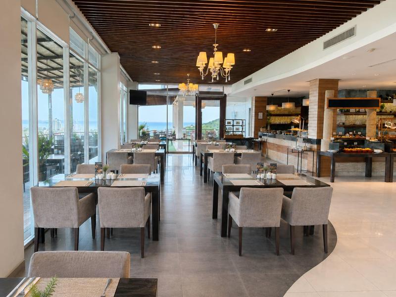 Club Wyndham Patong Hill image