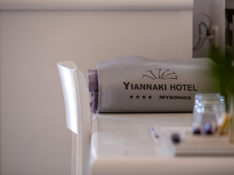 Yiannaki image