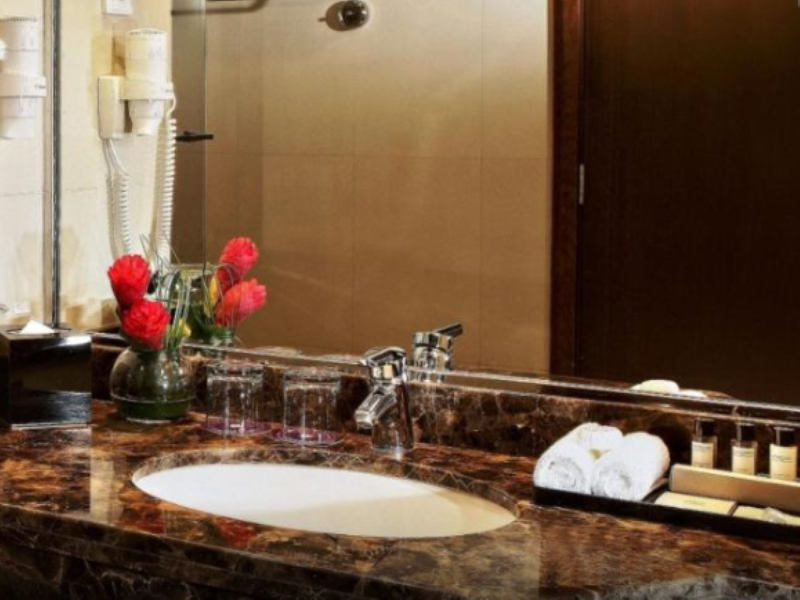 Park Regis Kris Kin Hotel Dubai image