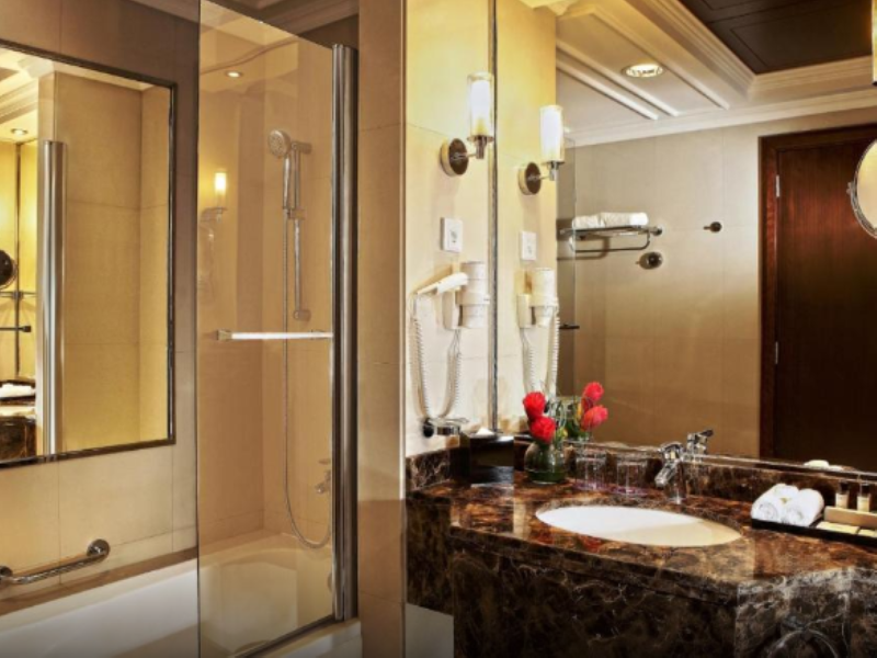 Park Regis Kris Kin Hotel Dubai image