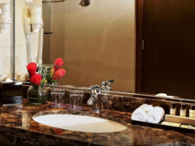 Park Regis Kris Kin Hotel Dubai image