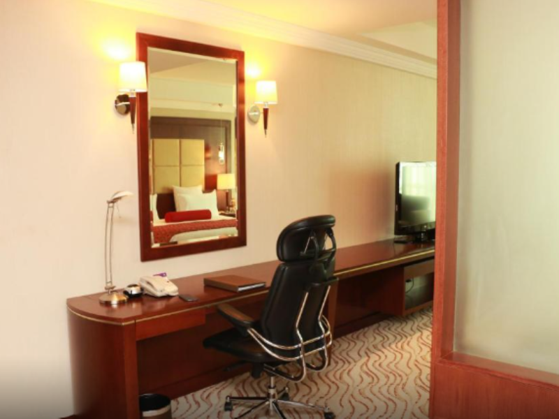 Park Regis Kris Kin Hotel Dubai image