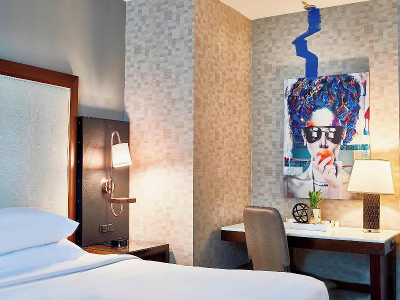 Renaissance Atlanta Midtown Hotel image