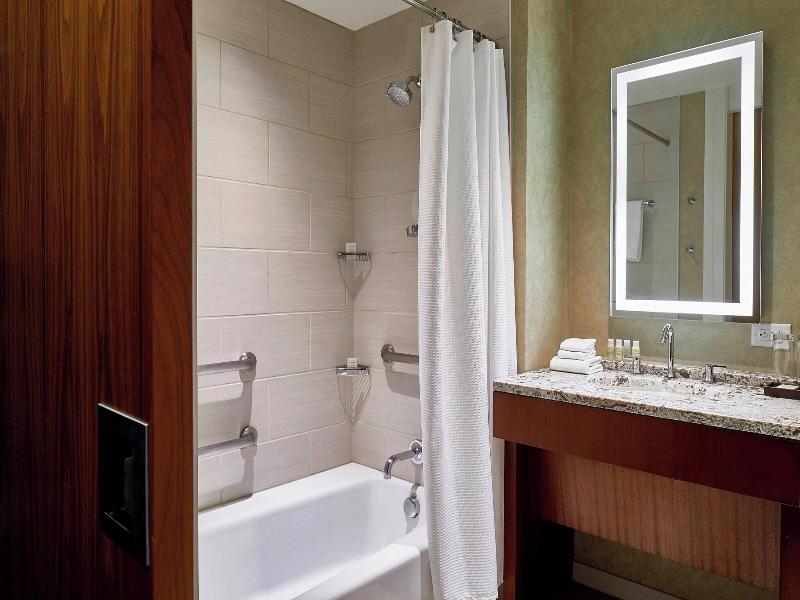 Renaissance Atlanta Midtown Hotel image
