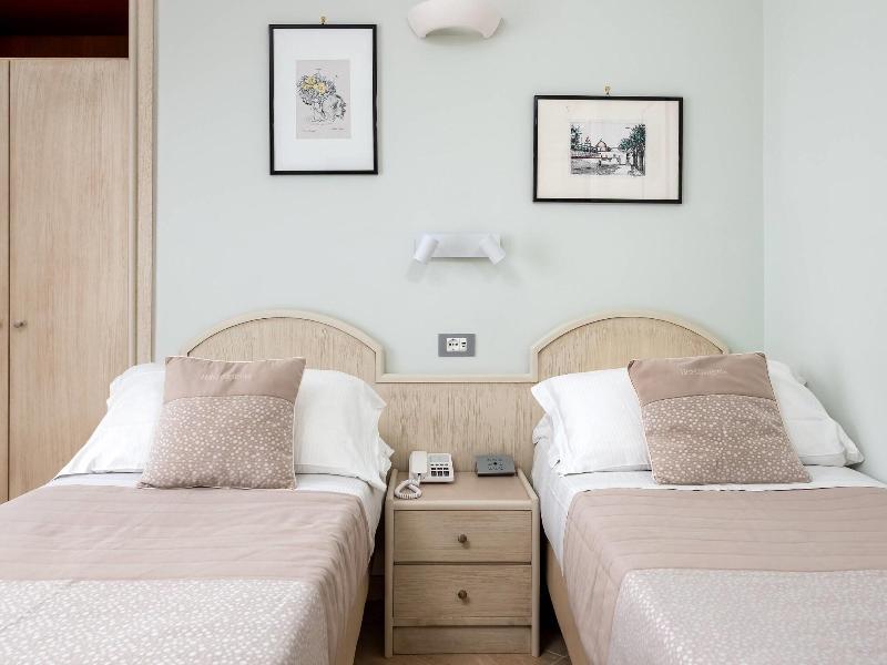 Comfort Hotel Gardenia Sorrento Coast image