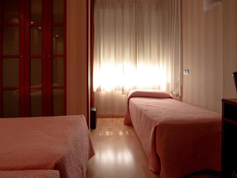 Hotel Villa de Barajas image