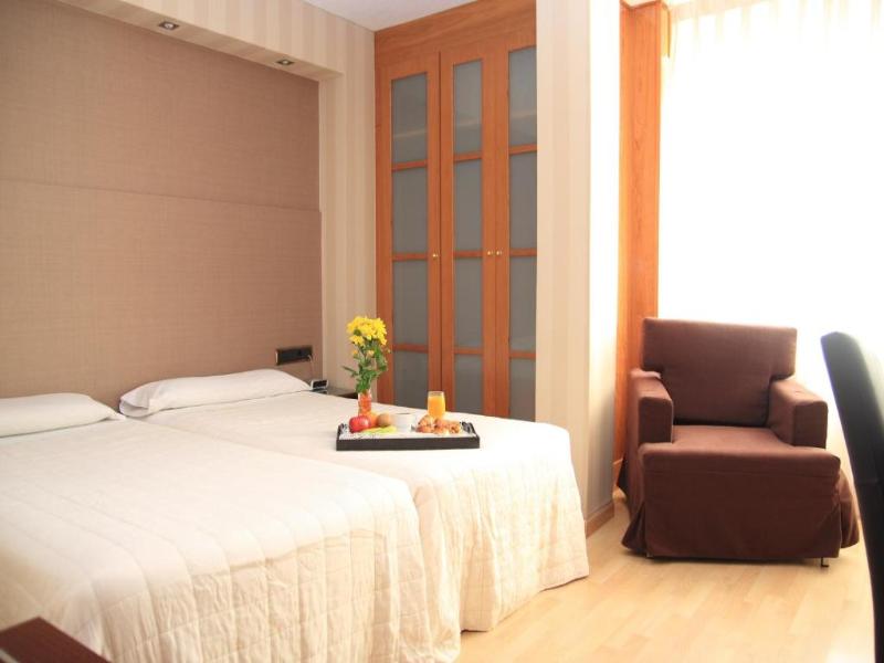 Hotel Villa de Barajas image