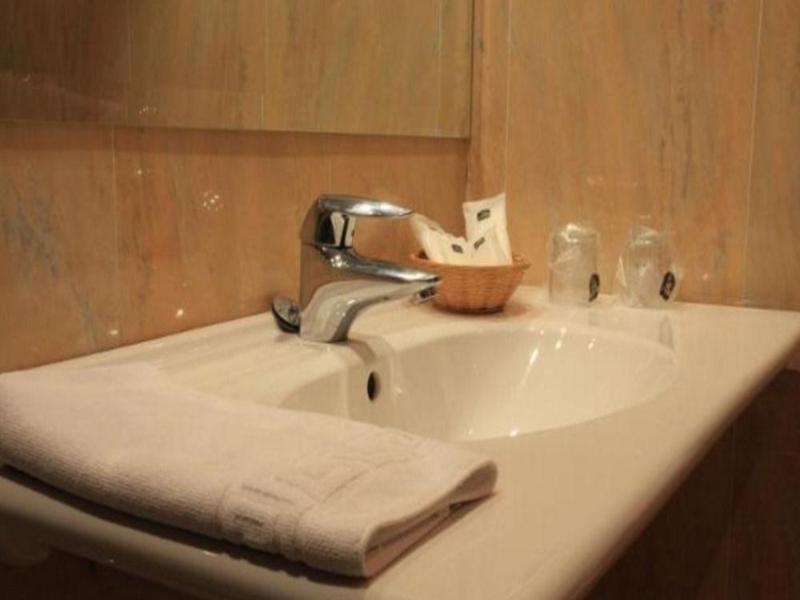 Hotel Villa de Barajas image