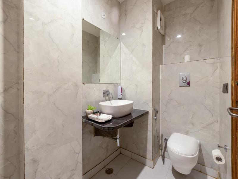 Capital O 444 Hotel Venus image