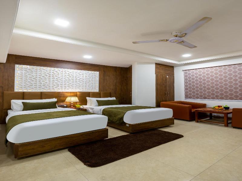 Capital O 444 Hotel Venus image