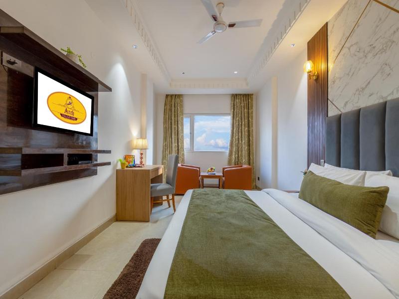 Capital O 444 Hotel Venus image