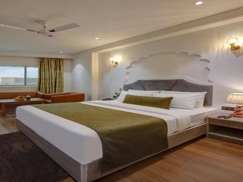 Capital O 444 Hotel Venus image