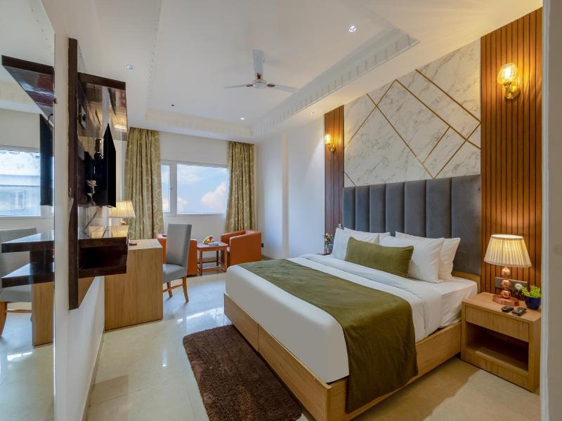 Capital O 444 Hotel Venus image