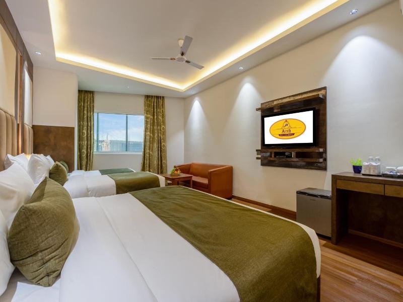 Capital O 444 Hotel Venus image