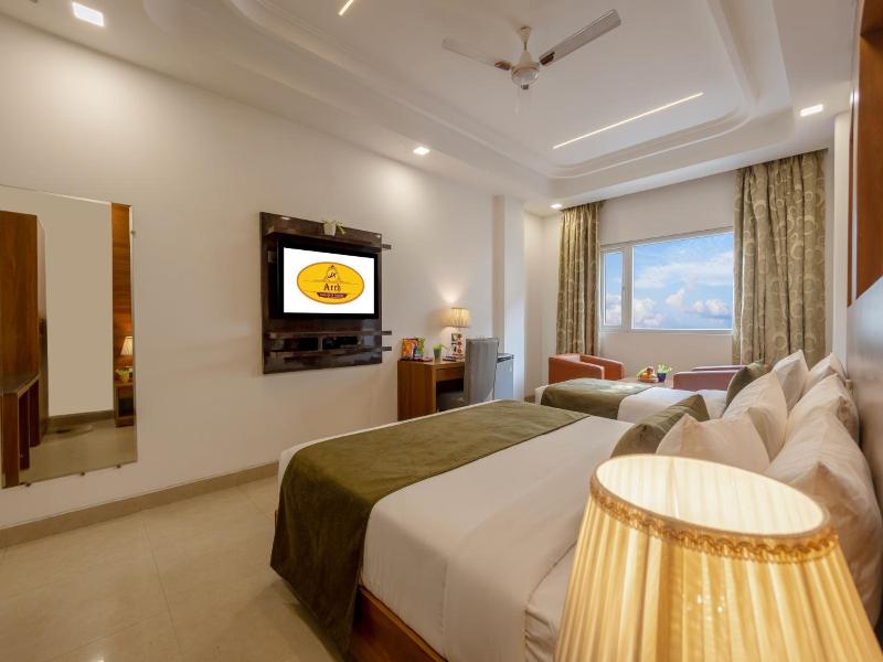 Capital O 444 Hotel Venus image
