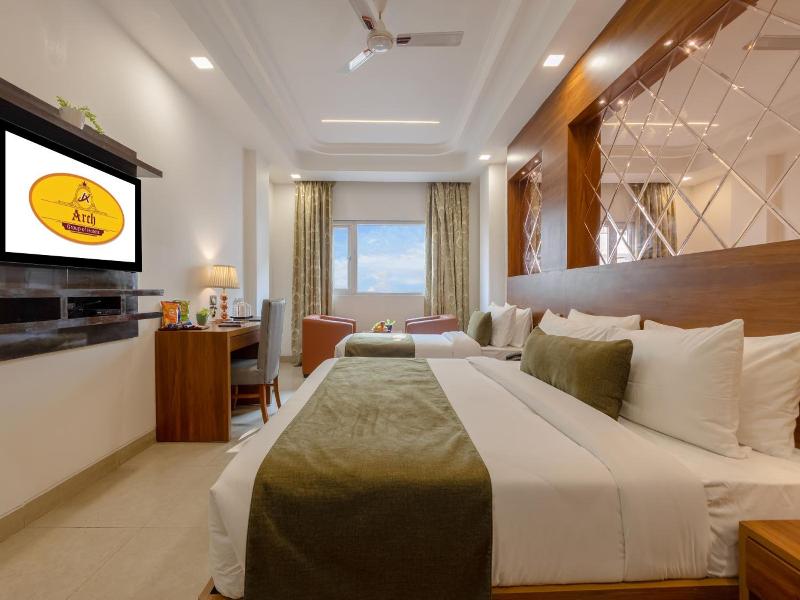 Capital O 444 Hotel Venus image