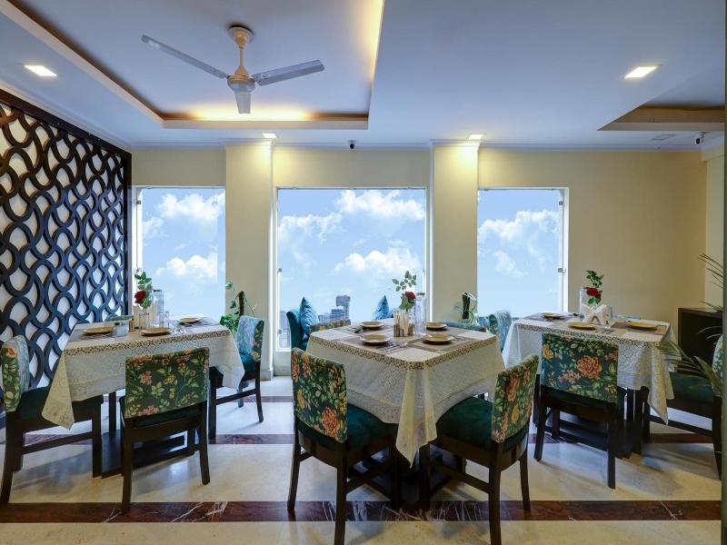 The Pearl - A Royal Residency image