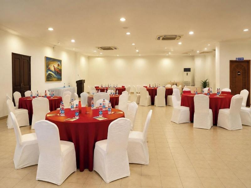 Chariot Beach Resort image
