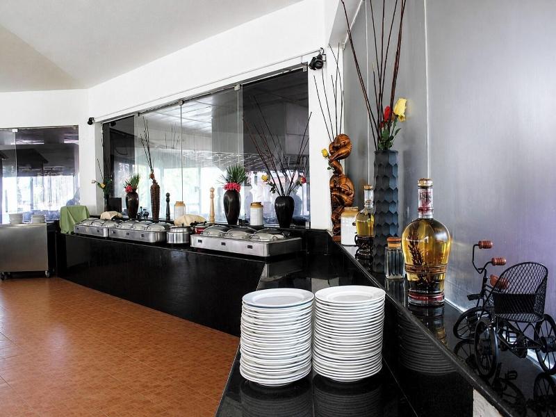 Chariot Beach Resort image