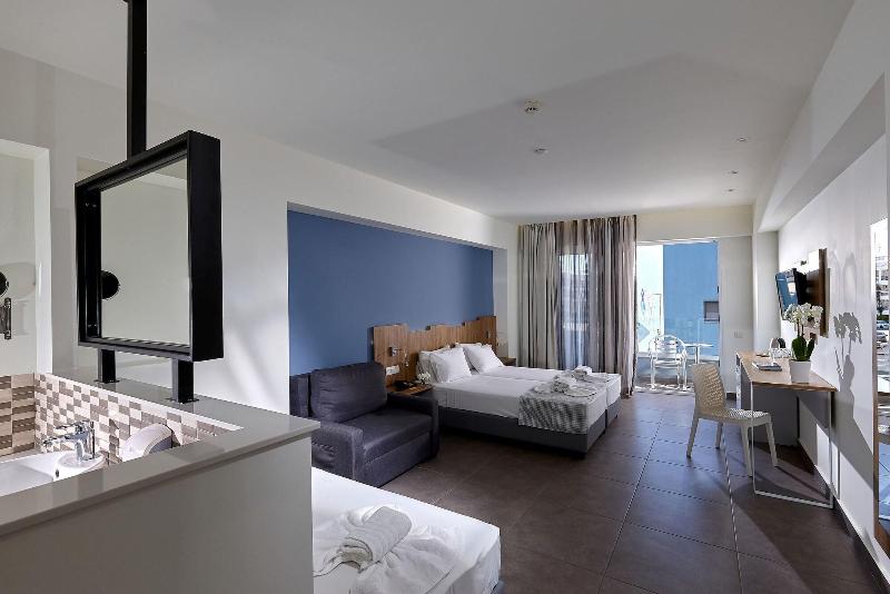 Pollis Hotel image