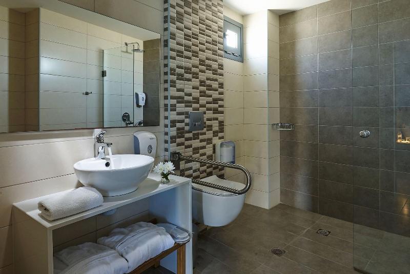 Pollis Hotel image