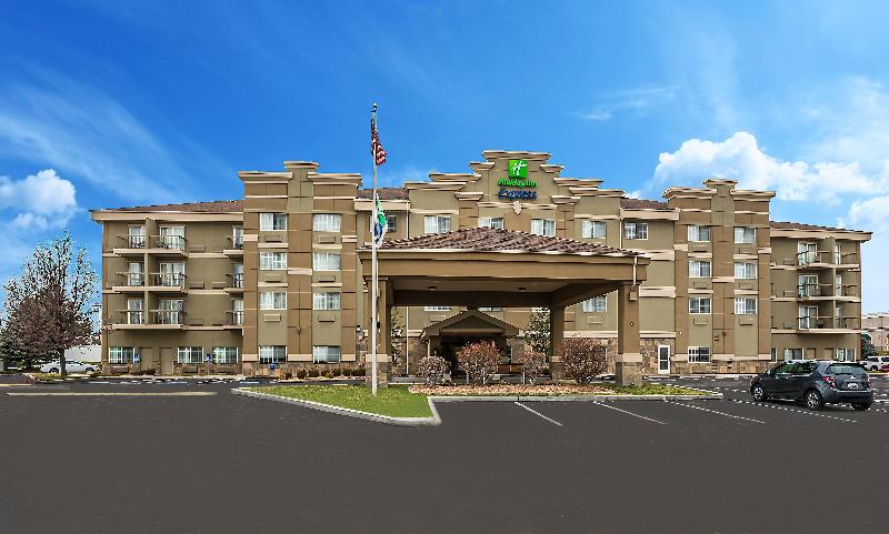 Holiday Inn Express Layton I-15