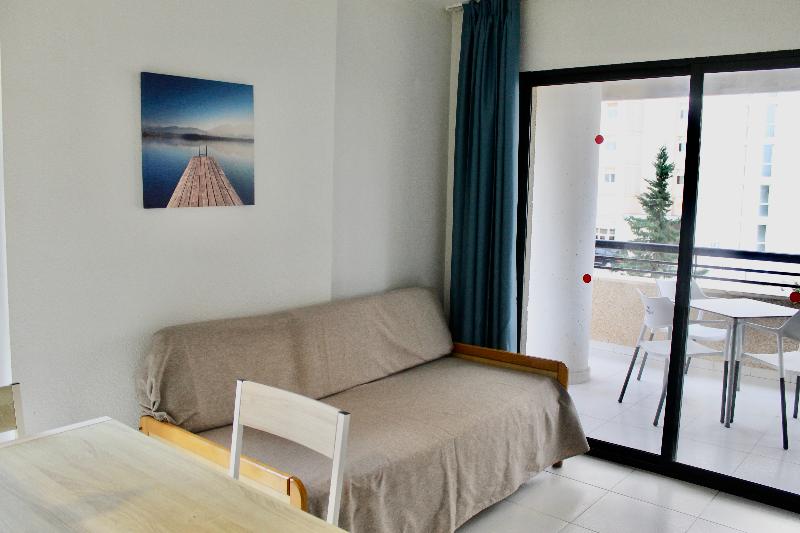 Luxmar Apartments by MC image