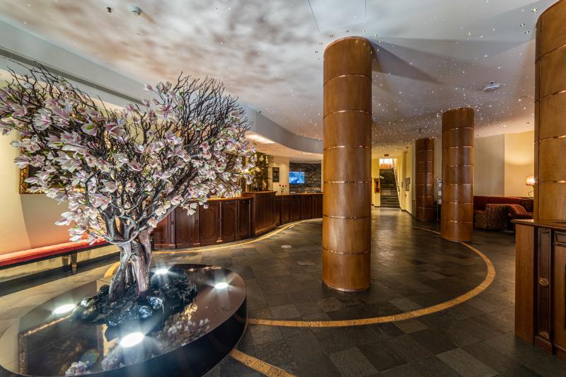 Lux Garden image