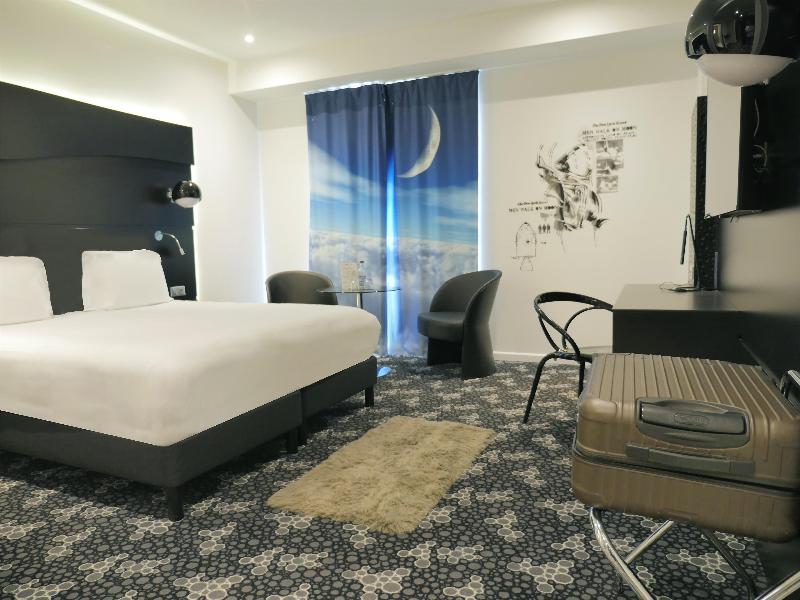 Kyriad Prestige Perpignan Centre del Mon image