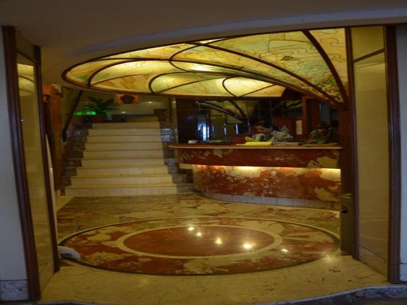 Sea Palace image